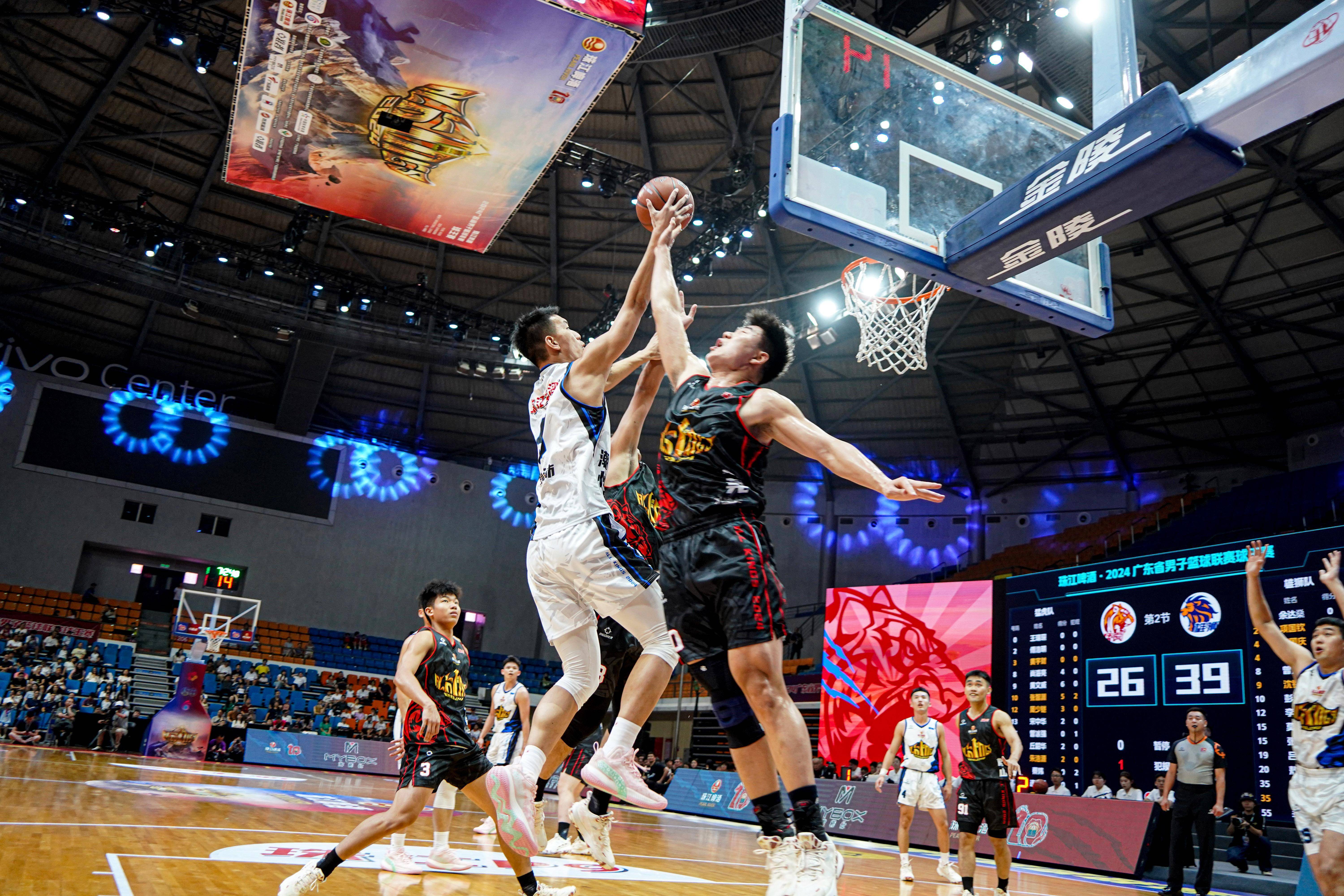 体育界男子篮球比赛成为吸睛焦点