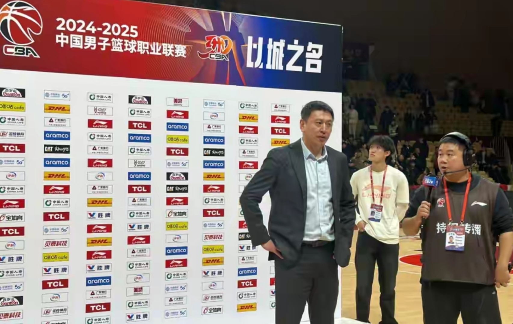浙江队遭遇挑战，需团结应对